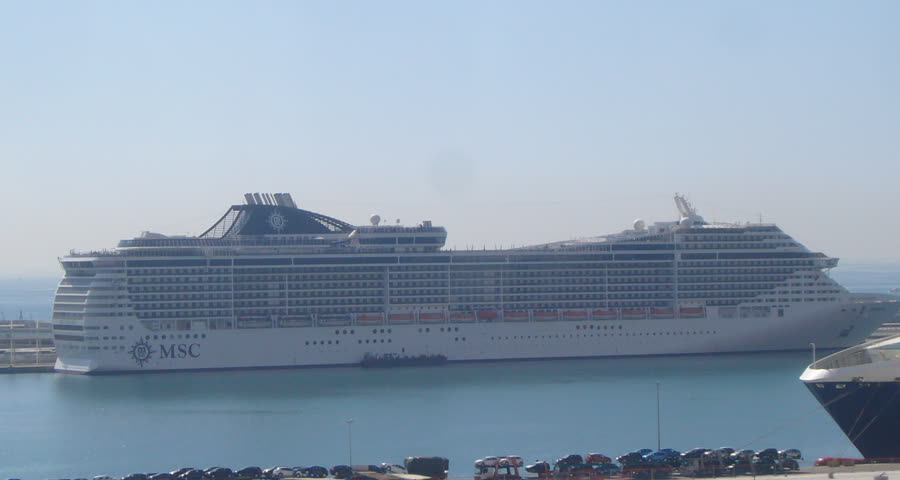 MSC Lirica Kreuzfahrtschiff